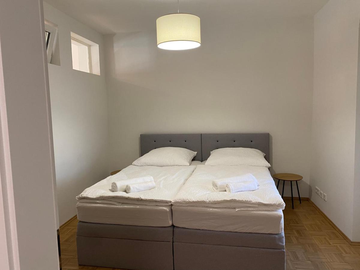 Ferienwohnung Villa Fortuna เพียร์นา ภายนอก รูปภาพ